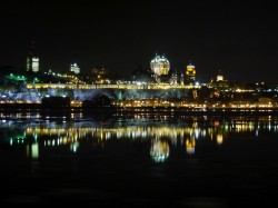 Québec skyline by night